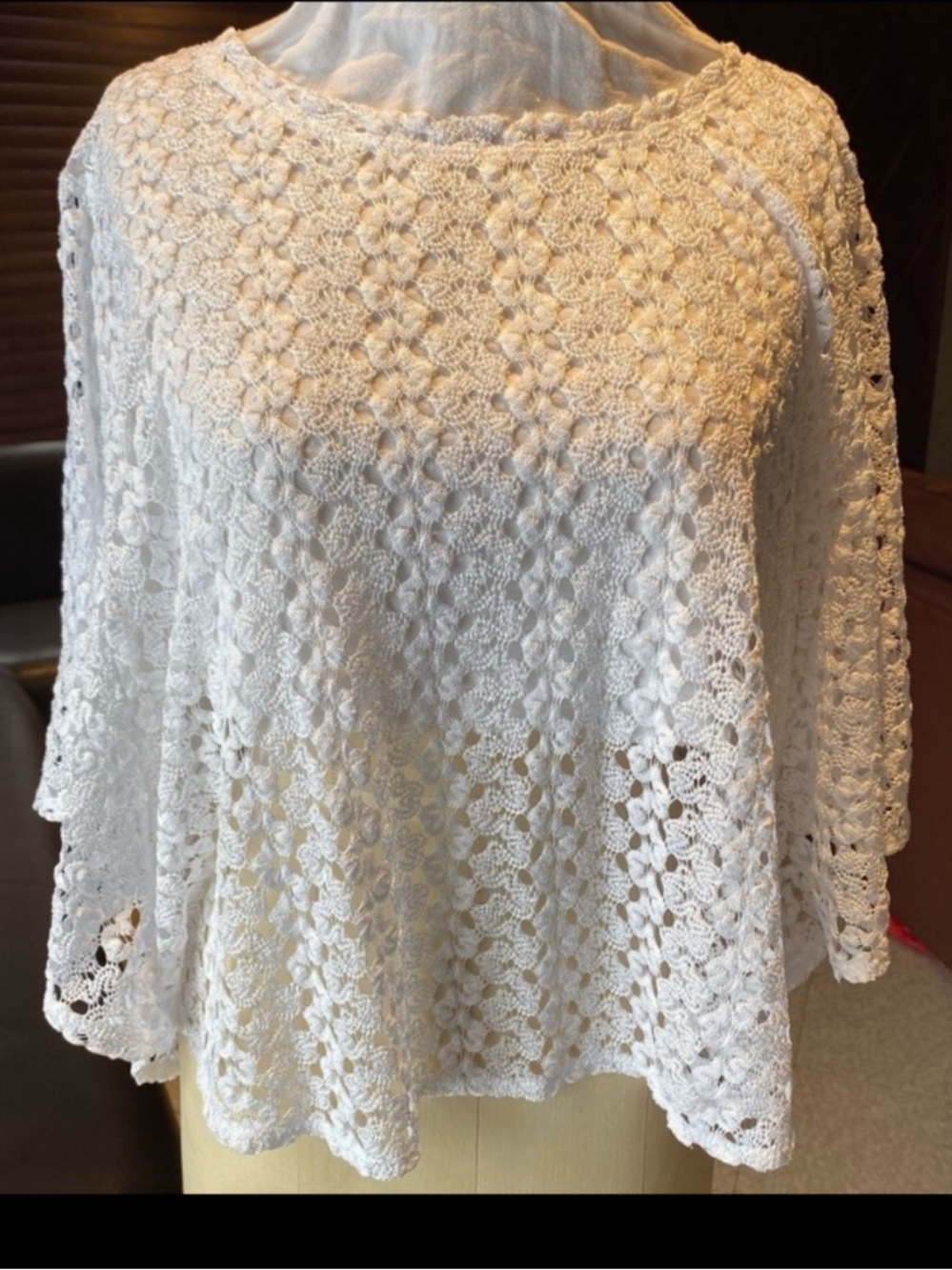 Style & Co White lace shawl / poncho  - size XL - can fit smaller - NWOT
